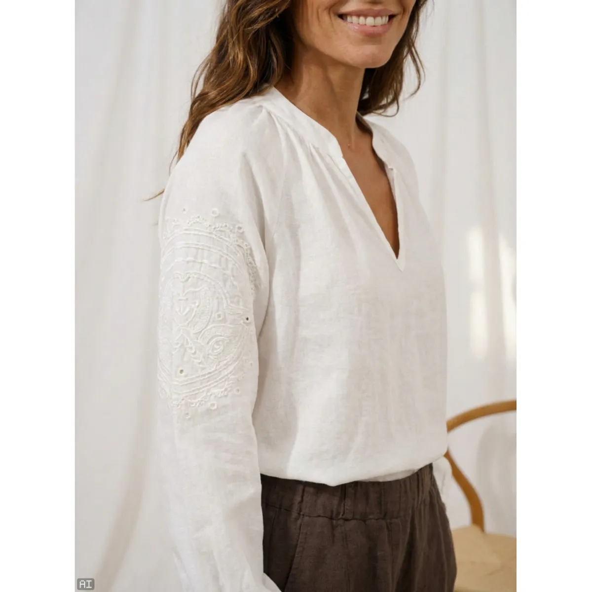 SEVINA BLOUSE