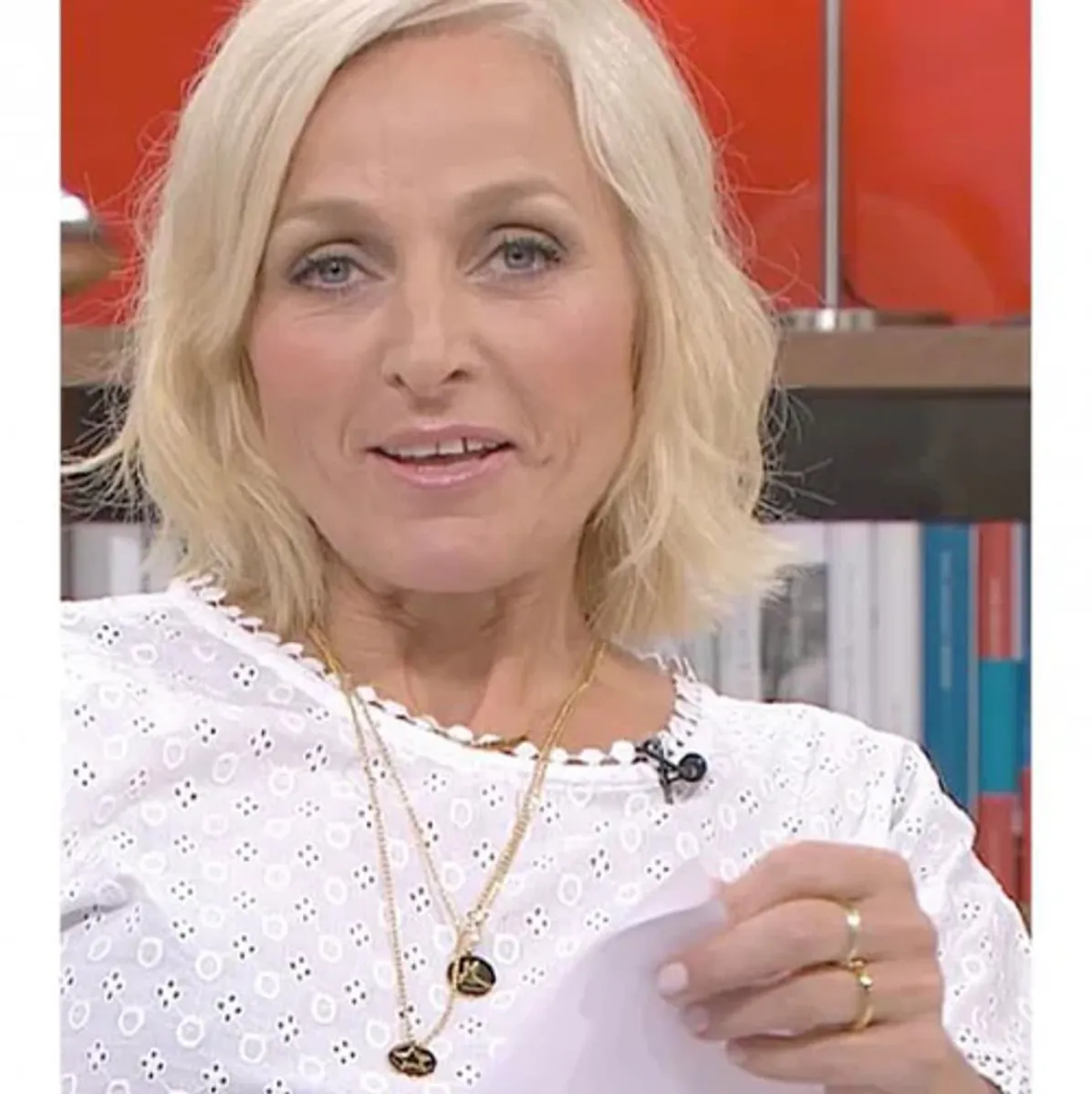 SIGNATURE GOLD NECKLACE