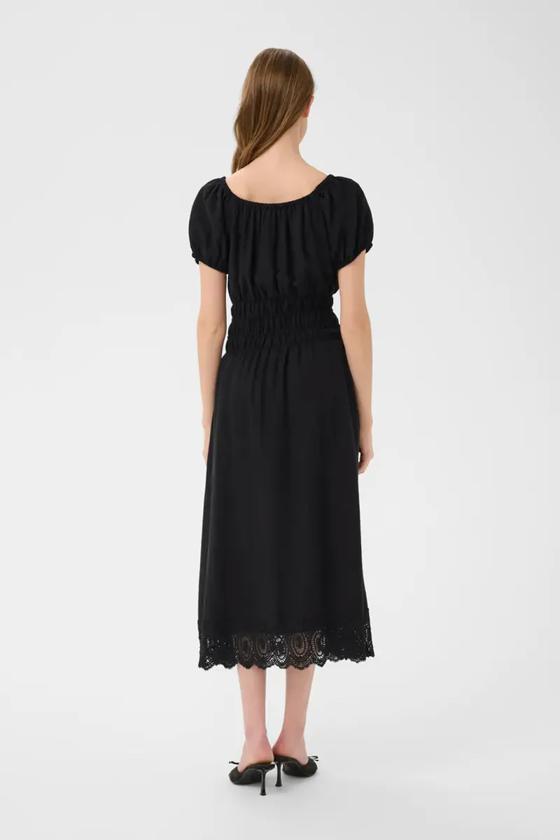 URITH DRESS